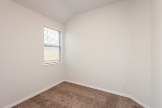 Building Photo - 26020 Babe Ruth Dr