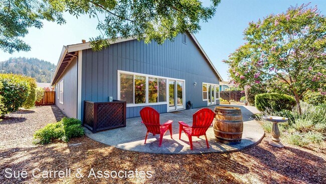 Building Photo - 3 br, 2 bath House - 126 Douglas Fir Circle
