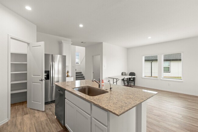 Building Photo - 31055 Brightwell Bnd