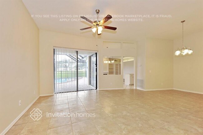 Building Photo - 2301 Sunview Ave