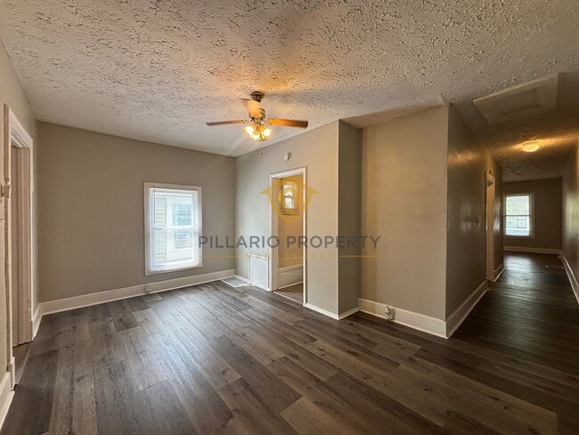 Photo - 1411-1413 N Pershing Ave Apartment