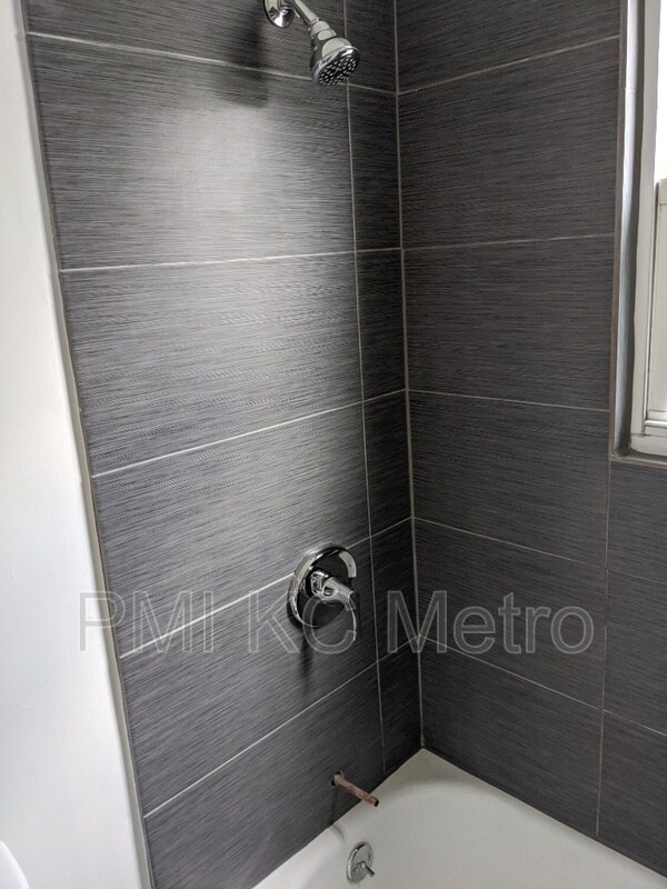 Foto del edificio - 1512 W Waldo Ave