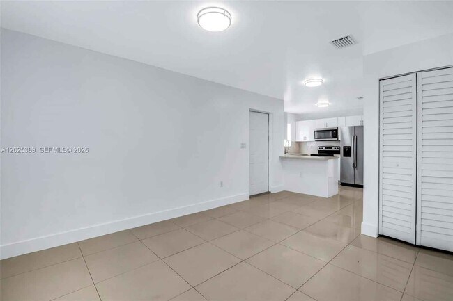 Foto del edificio - 1180 NW 67th St