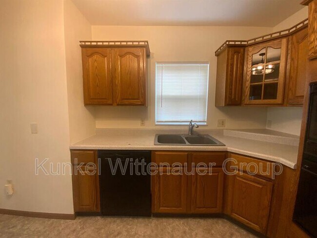 Building Photo - 301 N Julia St