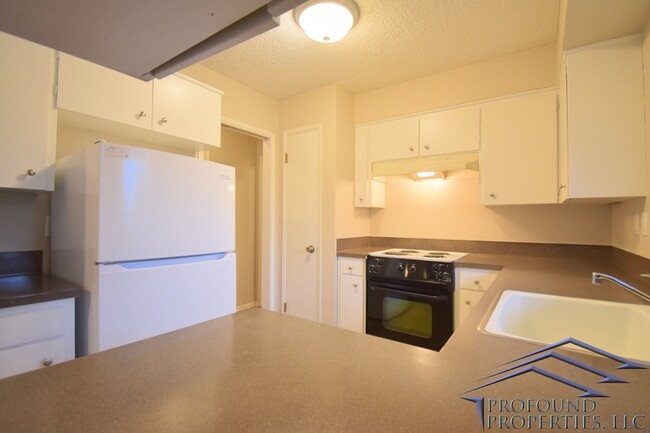 Foto del edificio - 8745 SW Beaverton Hillsdale Hwy