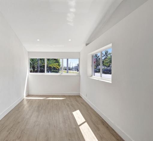 Foto del edificio - 843 SW 20th St