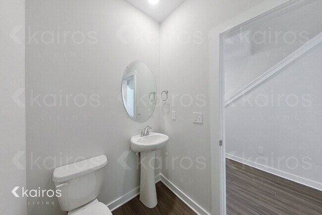 Foto del edificio - 6409 Upchurch Dr.