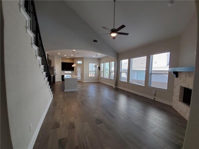 Foto del edificio - 5516 Traviston Ct