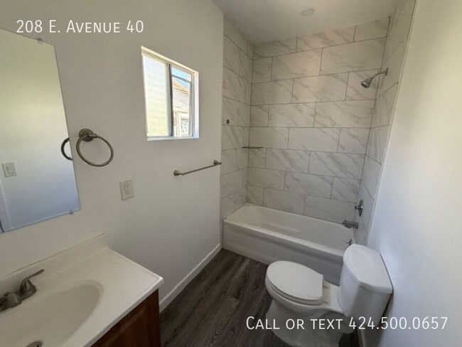 Building Photo - 208 E Avenue 40