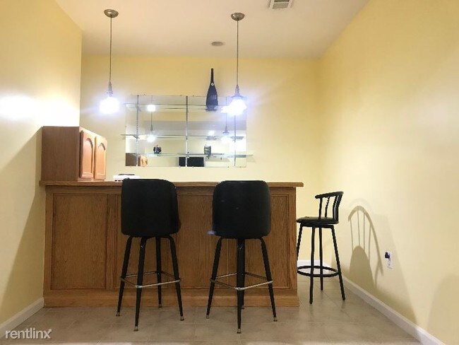 Building Photo - 1 br, 1.5 bath House - 9047 Galvin Ln