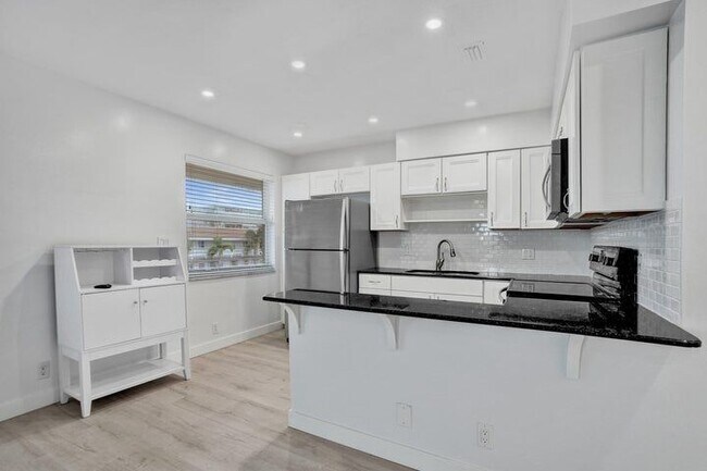 Foto del edificio - 2862 NE 32nd St