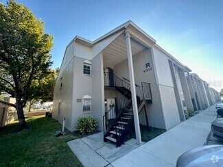 Building Photo - 4511 S Oak Dr