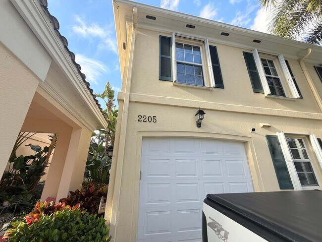 Building Photo - 2205 Telogia Ct