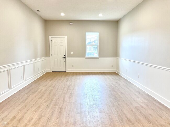 Foto del edificio - 2237 Carrollton Ave