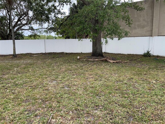Building Photo - 6992 SW 148th Ln