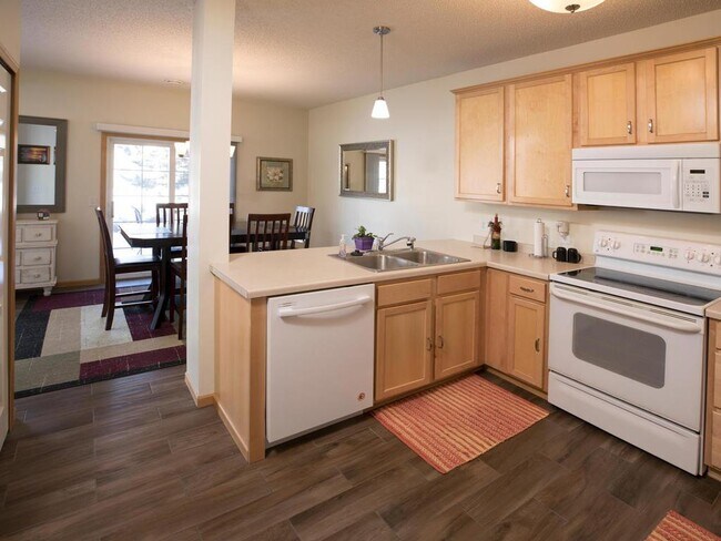 Foto del edificio - 11177 77th St NE