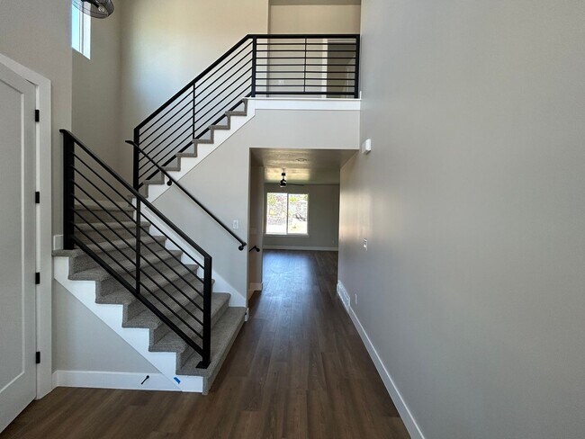 Foto del edificio - 4 Bedroom 3 Bathroom New Home in Lehi