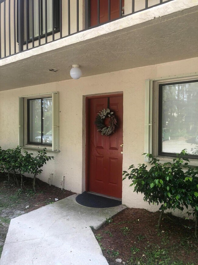Building Photo - 200 Nottingham Cir