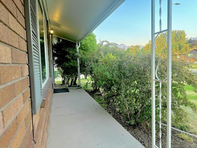 Building Photo - 8068 Bryce Dr