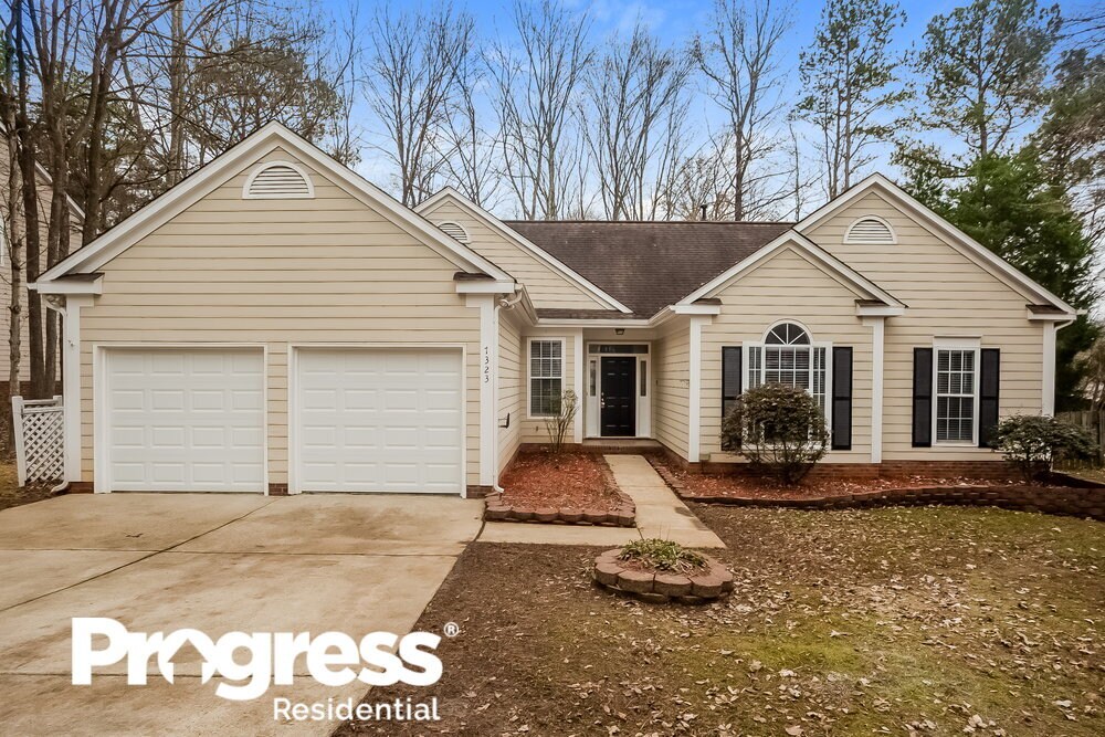 Primary Photo - 7323 Reedy Creek Rd