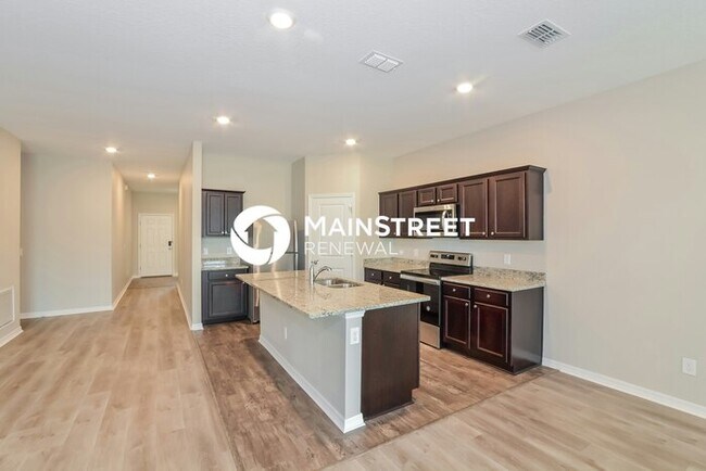 Building Photo - 3 Bedroom Pet-Friendly Home in St. Cloud, FL with Main Street Renewal