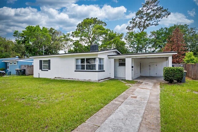 Foto del edificio - 6216 Suwanee Rd