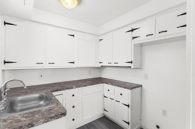 Foto del edificio - 368 Erskine Ave