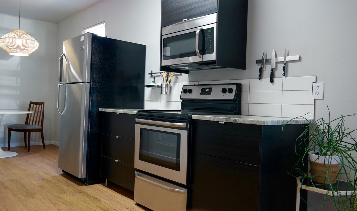 All Appliances provided! Stainless Steel - 622 N 13th St