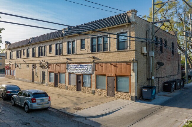 Unique Tenant Mic - 9200 S Cottage Grove Ave