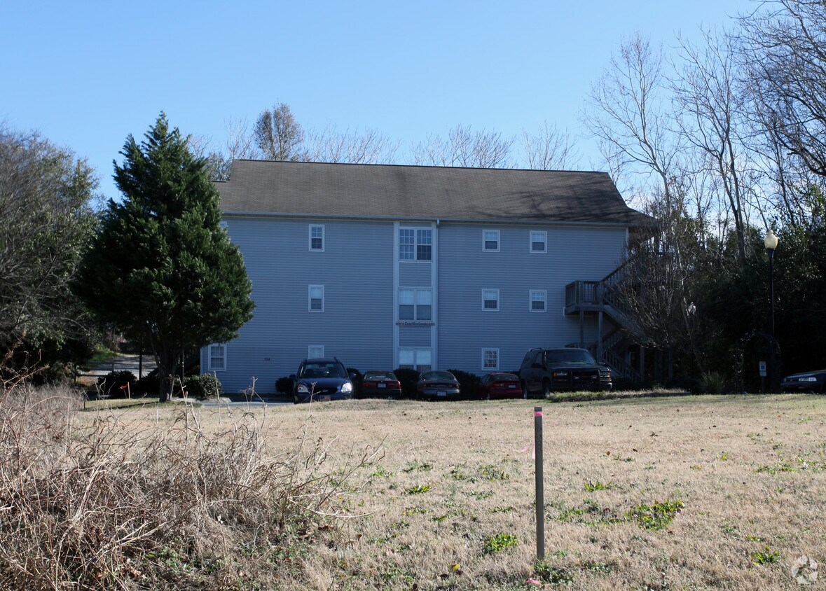 Building Photo - Coastline Condominiums