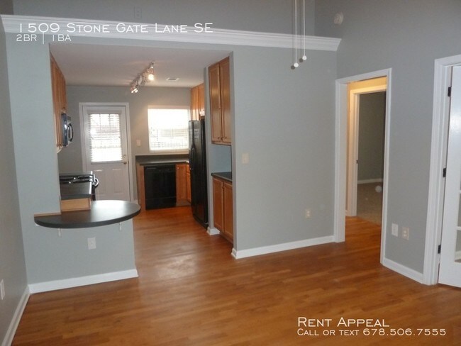 Building Photo - 1509 Stone Gate Ln SE