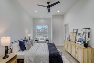 Building Photo - 1209 Dewalt St