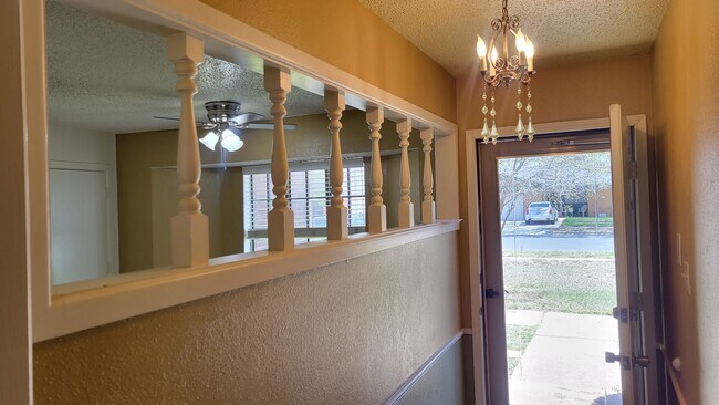 Foto del edificio - 3/2/2 Cozy Brick Home in South Lubbock! Av...