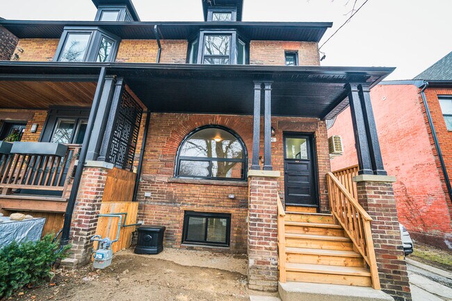 Building Photo - 91 Clinton St