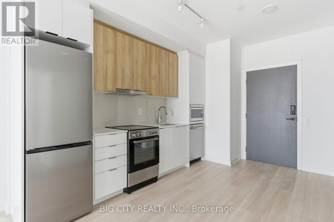 Photo du bâtiment - 9763 Markham Rd