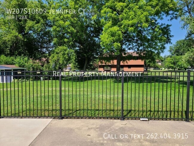 Building Photo - W207S10609 Jennifer Ct