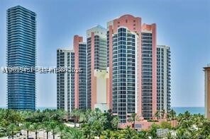 Foto del edificio - 19333 Collins Ave