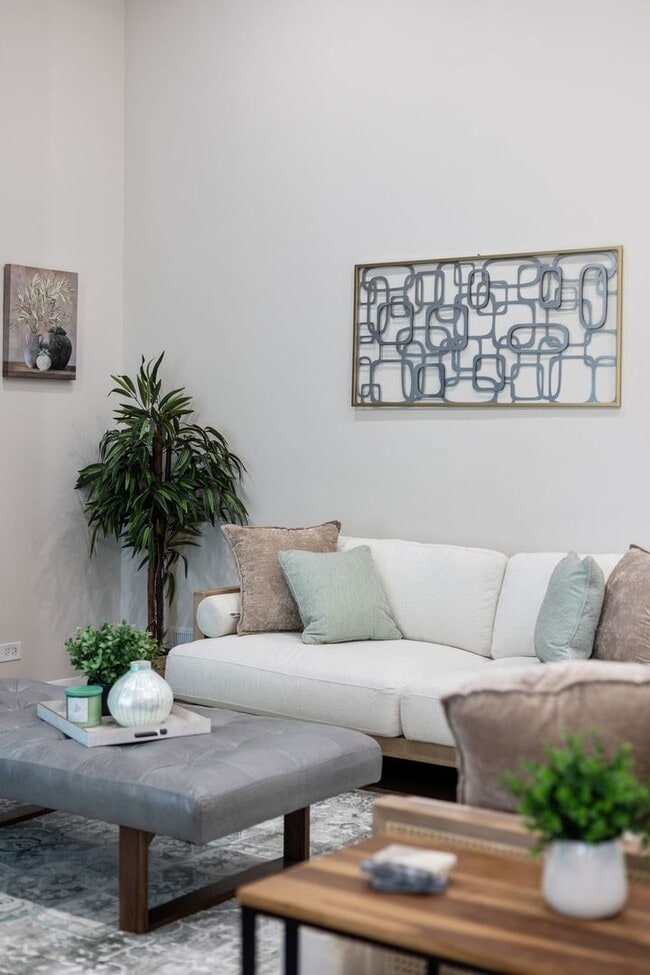 Building Photo - 12548 S Major Ave