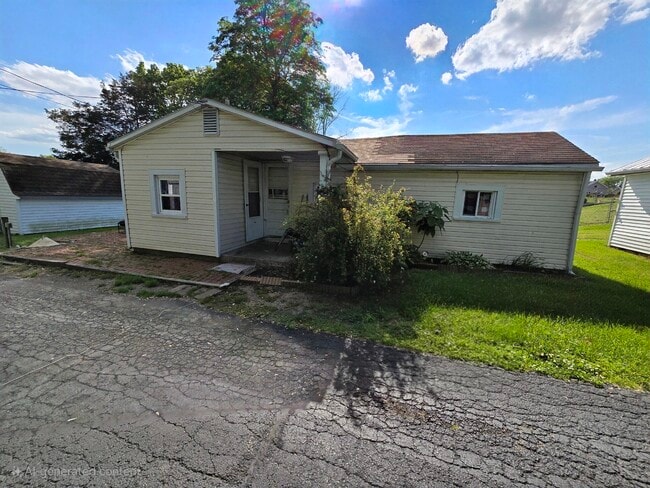 Building Photo - 1737 Sunset Ave