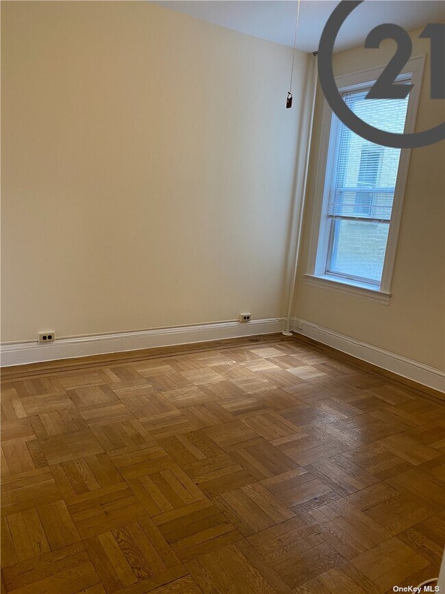 Foto del edificio - 30-44-44 33rd St