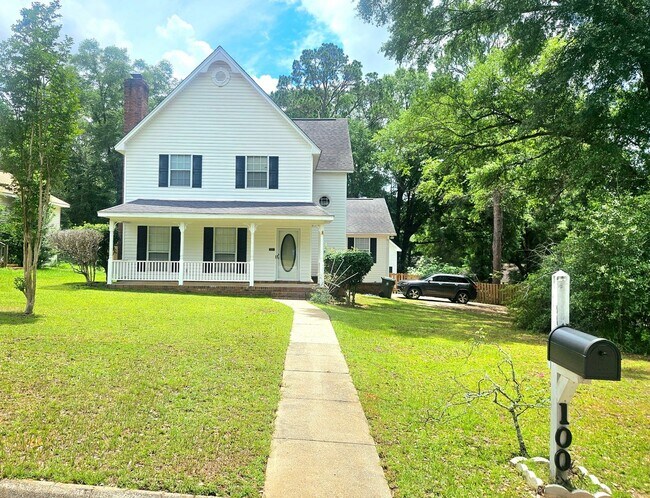 Building Photo - Great 3BR/3BTH House in Dothan with Pool!