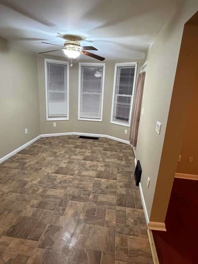 Foto del edificio - 1017 Pine St