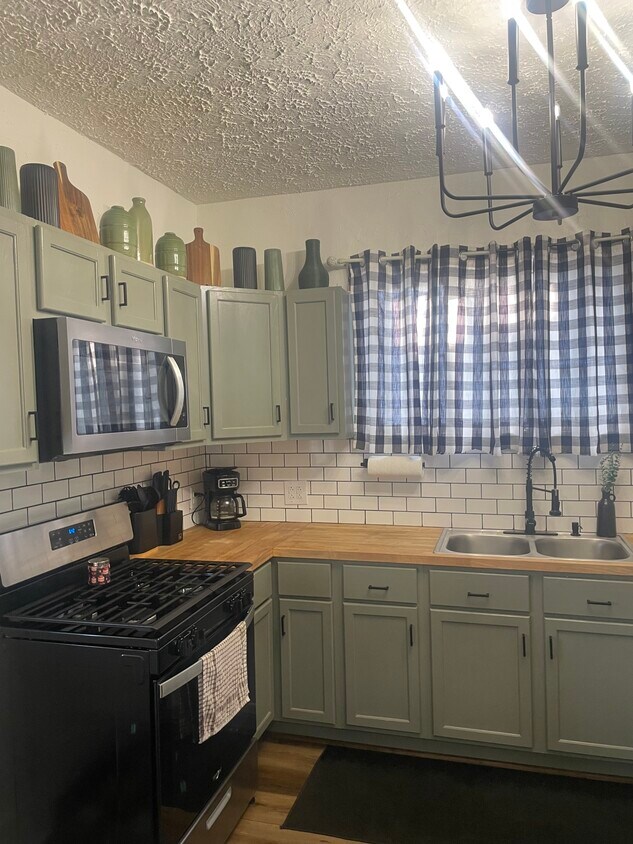 Foto principal - 811 Hickory St