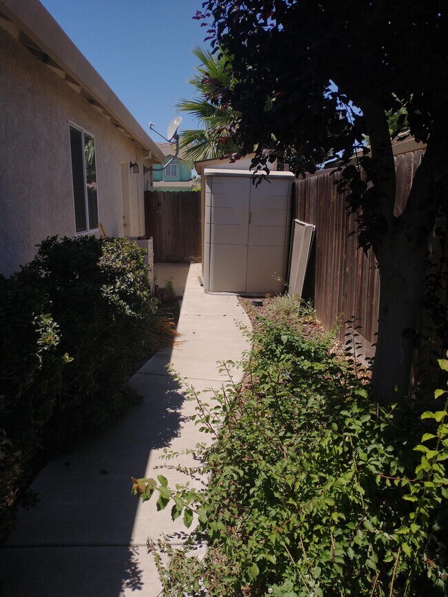 5250 Damar Court Riverbank CA 95367 House Rental in Riverbank CA 5250 Damar Court Riverbank CA 95367 House Rental in Riverbank CA
