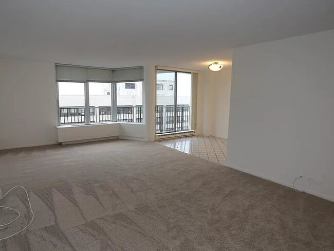 Building Photo - 4170 N Marine Dr