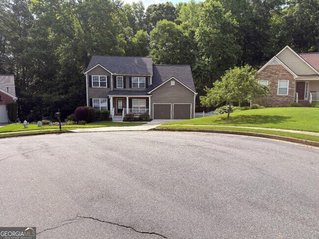 Foto del edificio - 5706 Amberside Ln NE