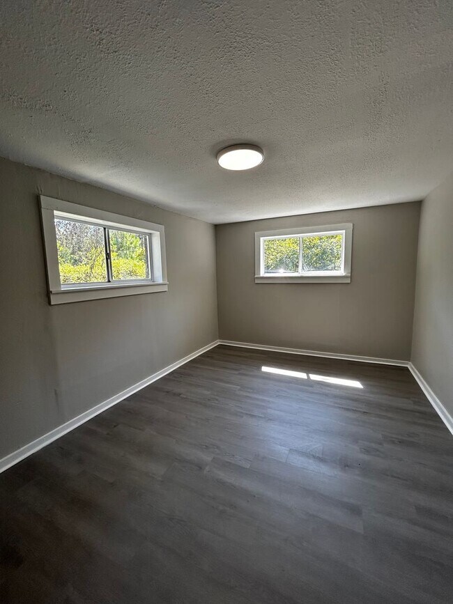 Foto del edificio - Recently Renovated 2 Bed, 1 Bath Home!