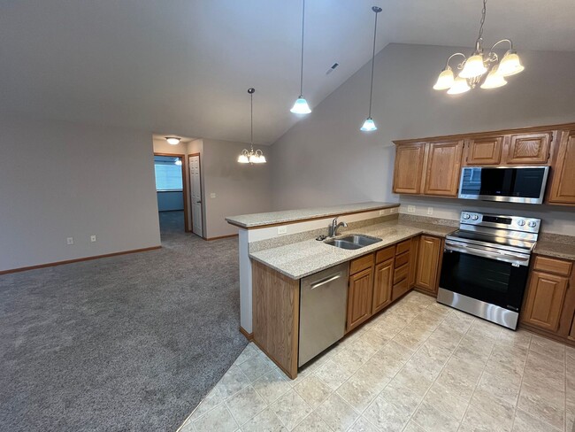 Building Photo - 8528 Flintlock Cir 2bed/2bath Townhome