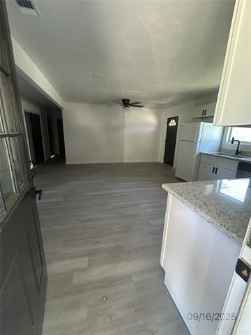 Foto del edificio - 515 N Donna Ave