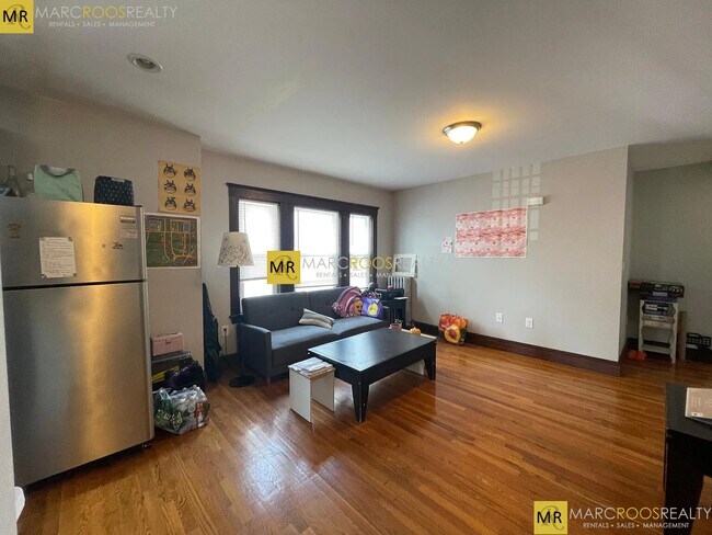 Foto del edificio - 62 Frederick Ave